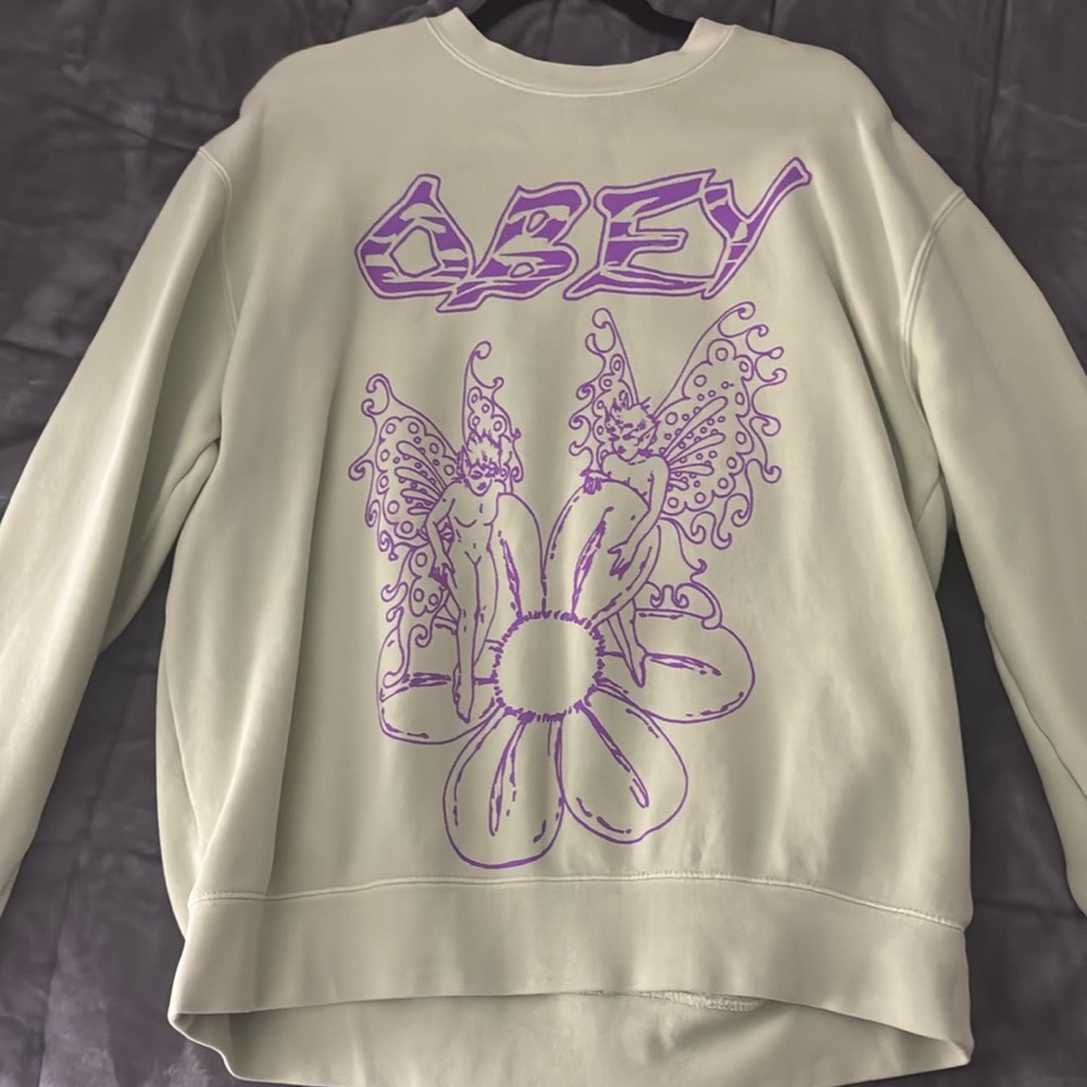 Obey medium crewneck